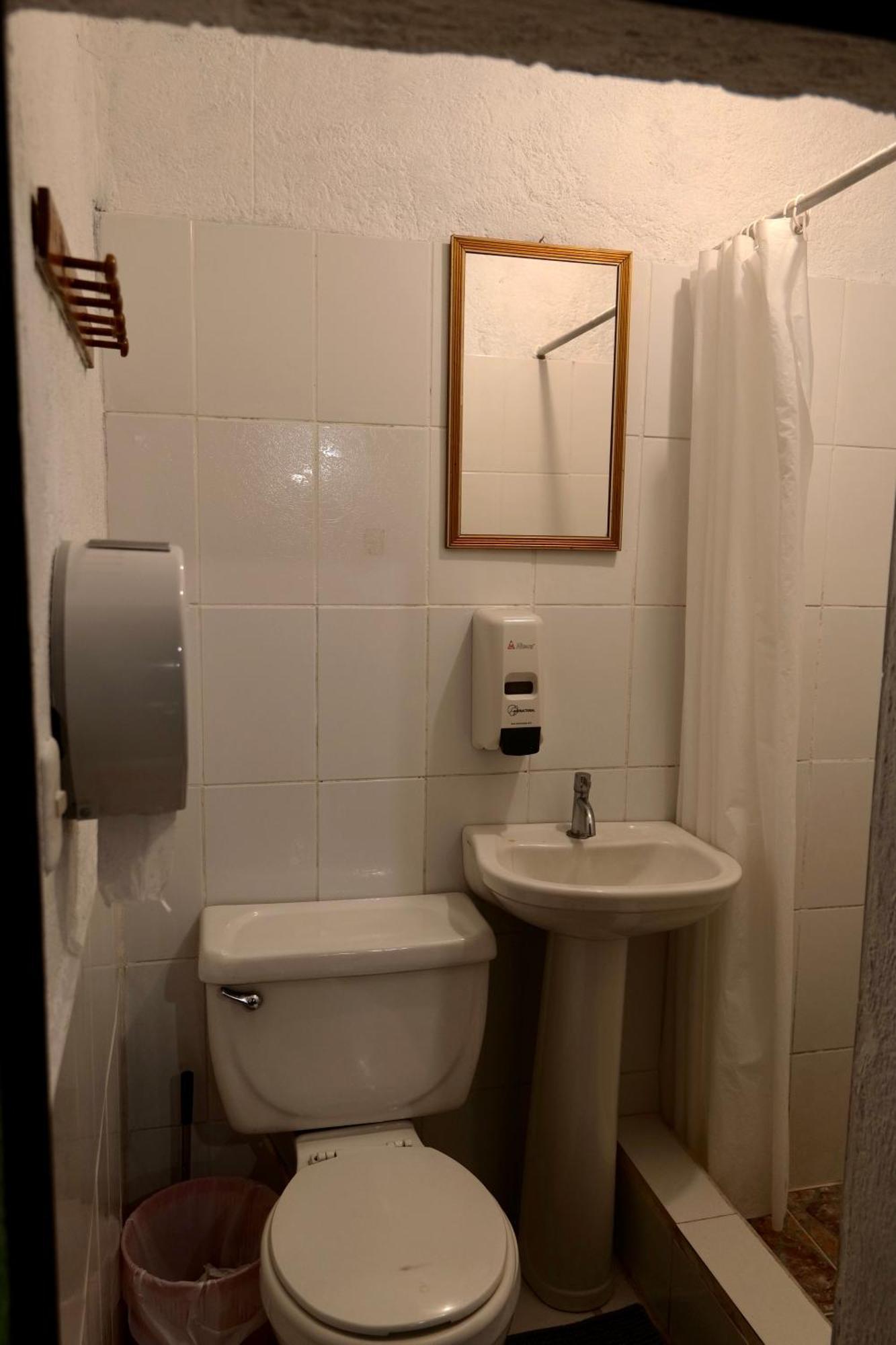 Wonderland Hostel Antigua Exteriör bild